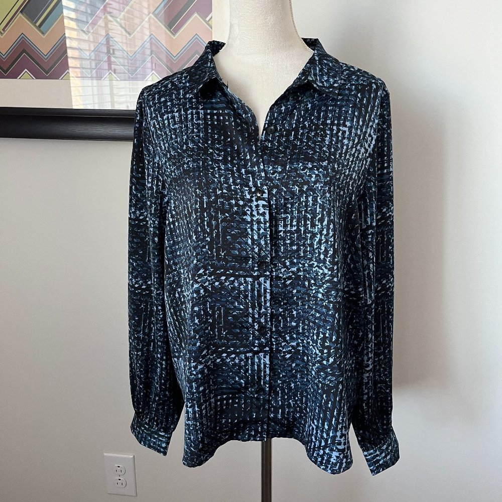 NWOT Zac + Rachel Blue Button-Down Blouse, L